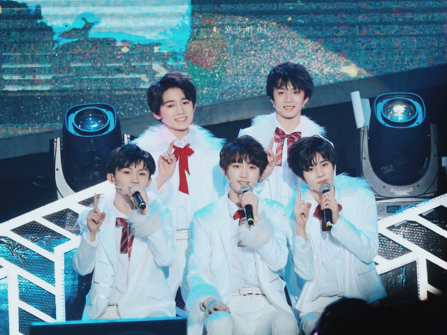 宋亚轩|粉丝都说爱豆宋亚轩，会一直是宋亚轩，这是他的初心