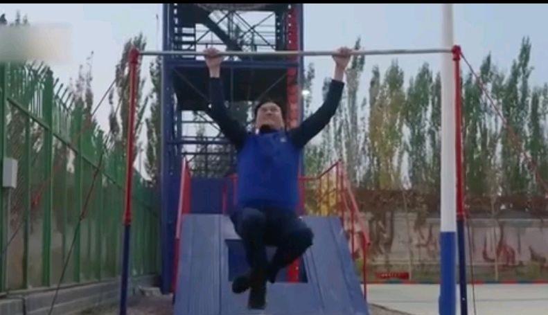 张智霖|《我们的滚烫人生》三个优等生抵不过一个扫地兵，哥哥们太可爱