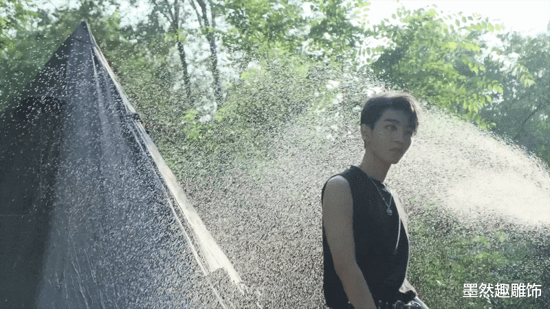 电影|TFboys感情多好？《长津湖》首映，王俊凯工作室包场看千玺的电影