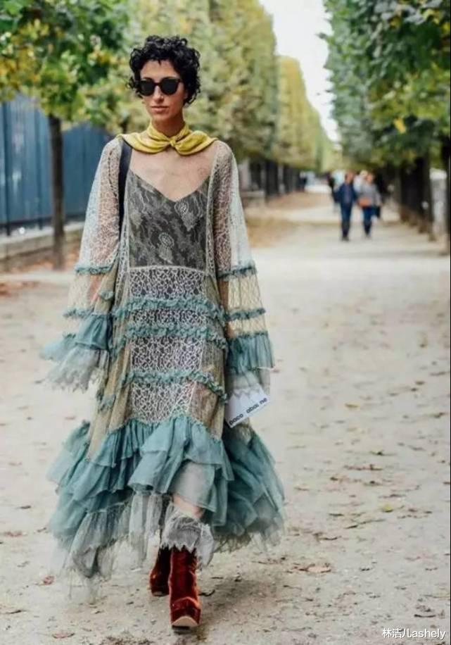 林洁儿ashely|怎样提升“仙女力”,唐嫣刘涛杨紫都用了这同一条连身裙!