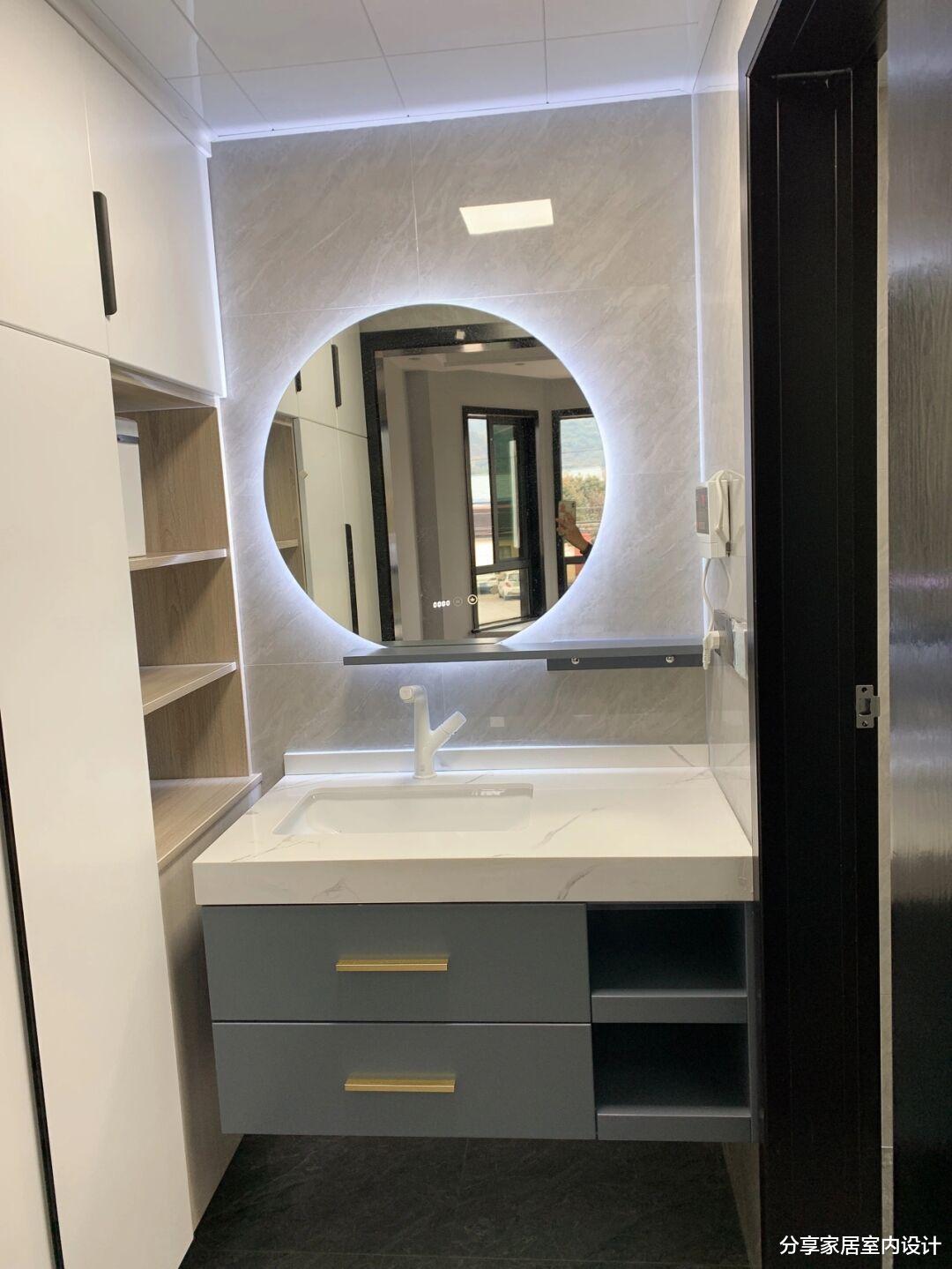 一边带孩子一边忙着装修,效果还不错,网购的家具进场很满意!