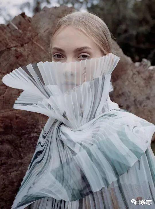 日系志|肚子肉肉的人,买夏装要选对“4个元素+1个版型”