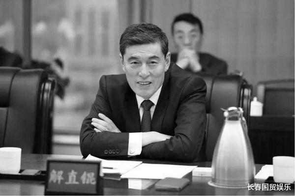 |毛阿敏老公生前最后公开露面照曝光，衣着简朴平易近人助力乡村振兴