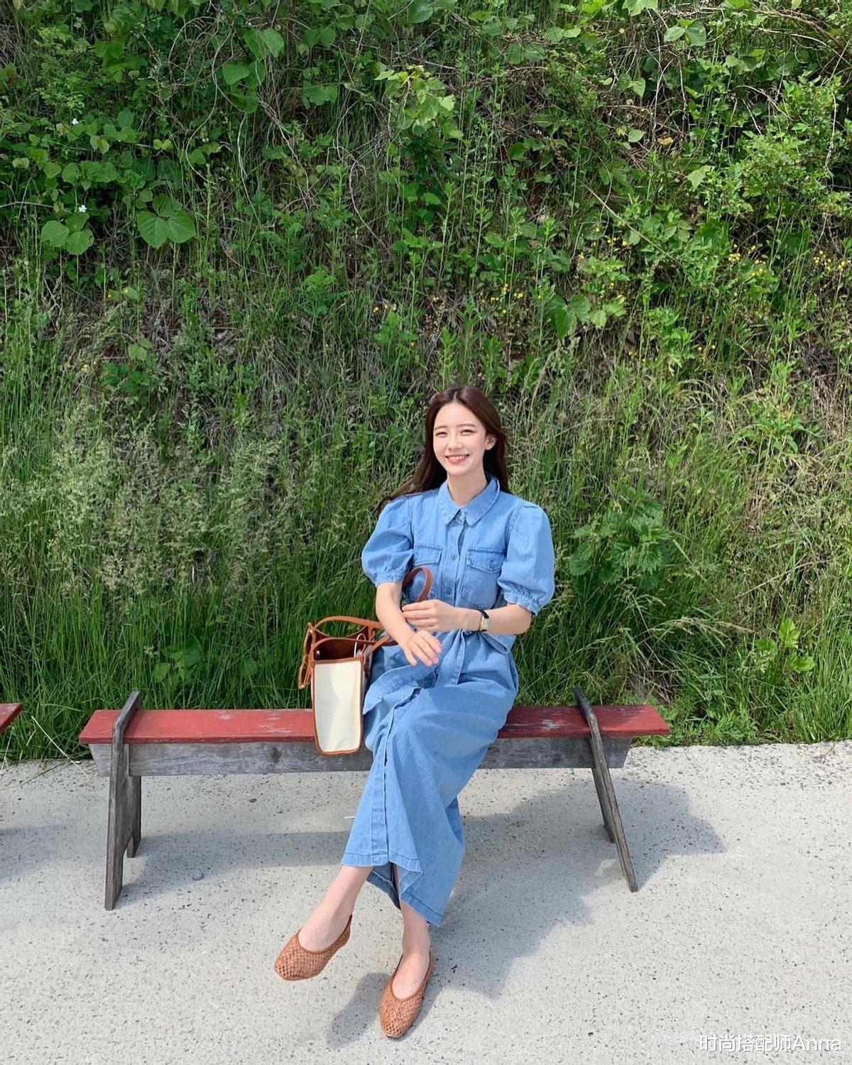 时尚搭配师Anna|穿腻了基础款连衣裙，不妨试试更时髦的新潮款式，轻松美出新高度