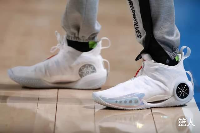 耐克|NBA球員上腳：錫安穿AJ35黑紅，李寧和匹克的球鞋都有！