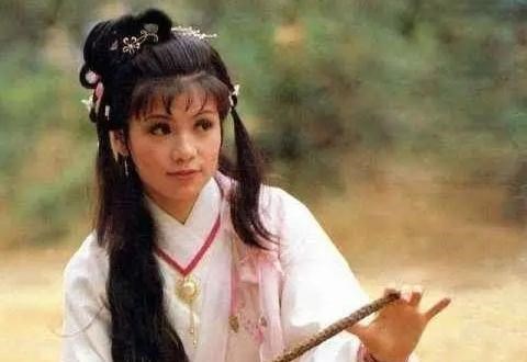 清浅微笑的我|翁美玲和黄蓉，两个不同世界的人，彼此丰满，互相成全