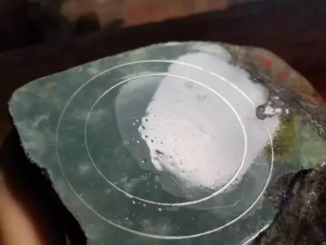 翡翠|大爷花16万切翡翠原石,刀刀见涨,乐开了花