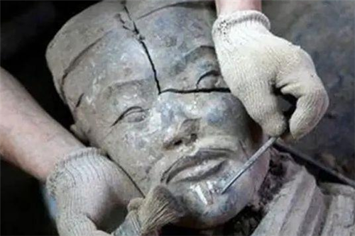 土墙|为何兵马俑中间的墙不能挖,里面有啥宝贝?看到内部结构恍然大悟