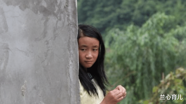 蘭心育兒 14歲女孩成了媽媽，接受采訪時以淚洗面，說出的話令人動容