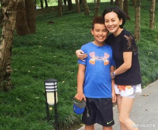 巍子|《情满珠江》之后，巍子离开人艺，王琳嫁人，左羚离婚了