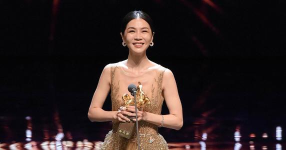 谢盈萱|她是“最穷影后”获奖时户头仅剩1000块，出道18年全靠父母接济