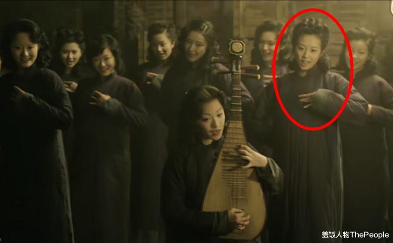 李纯|媚黑？插足闺蜜？和顶流传绯闻？这个“谋女郎”人不红故事倒挺多