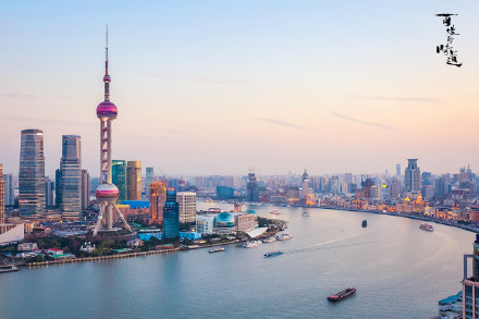 刘诗诗|谢霆锋高圆圆二人录制综艺《百姓的味道》大家今天有偶遇到吗？