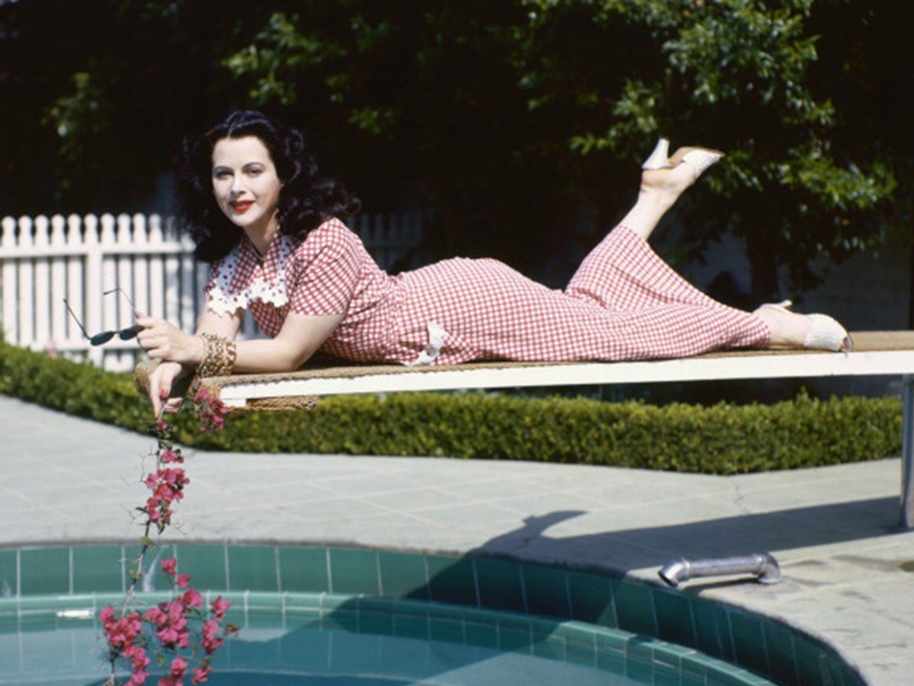 妮夏情感|真正聪明的女人嘴很“严”，4种话从不说