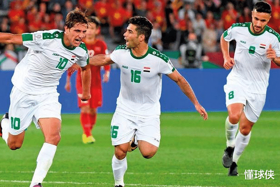 国足|4-1，大胜！前亚洲杯冠军反超了，飙升至第一，国足抢3分=出线区