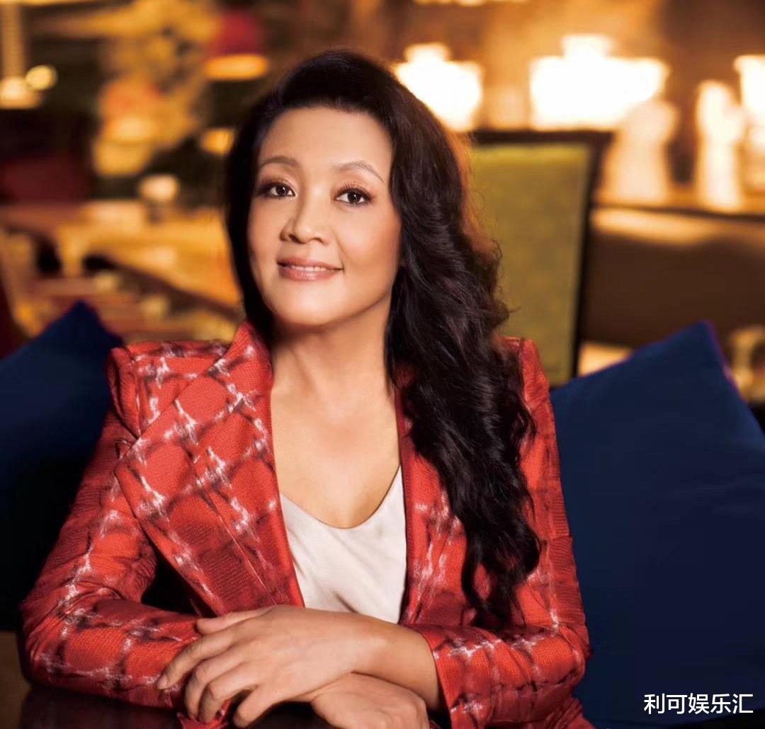 佟丽娅|大S儿子和张兰视频通话，翻白眼全程不耐烦，网友：父母没有教好