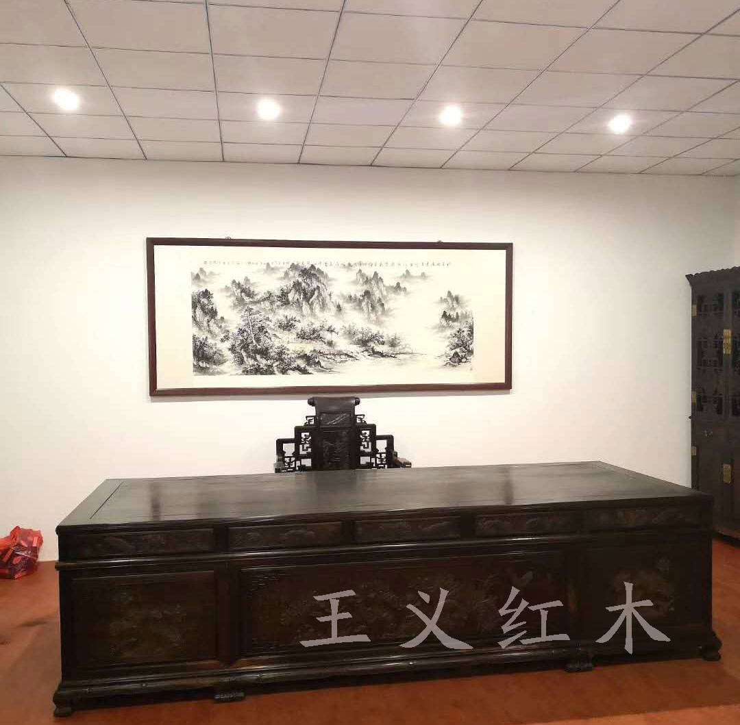 小王话红木|如何买到称心如意大红酸枝家具呢？