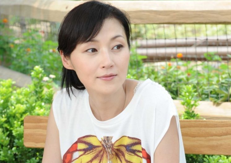 TVB|TVB多位女艺人离巢，有辛酸有欢喜，现今她们怎么样了？