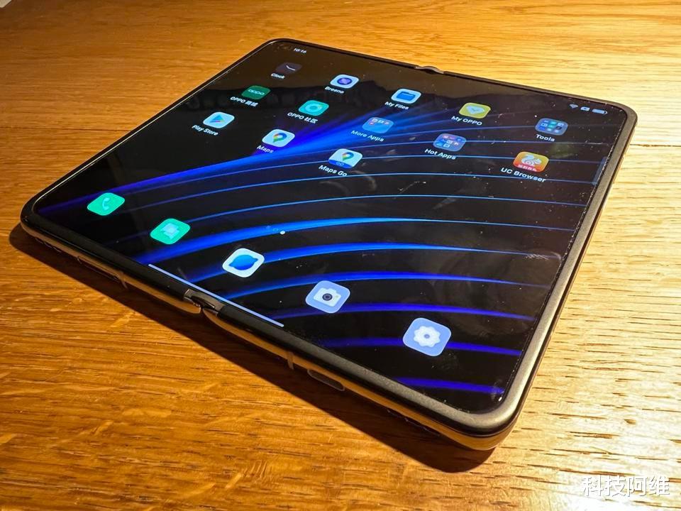 折叠屏|售价8999元却供不应求,12GB+512GB,三天后正式开售或将快速售罄