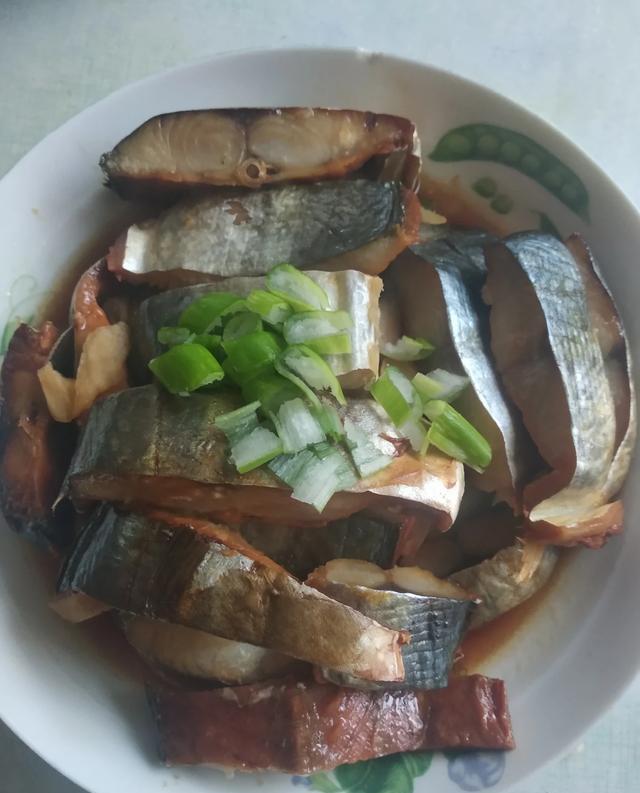 墨羽青春穿搭札记|腌过的咸鱼怎么烧好吃?