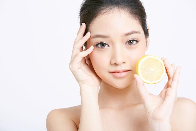 护肤 美白丨各种睡前洗脸美白的方法,你能全都get到吗?