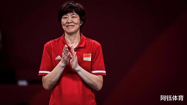 王宝泉|半路杀出个“程咬金”，中国女排新任主帅人选再起波澜