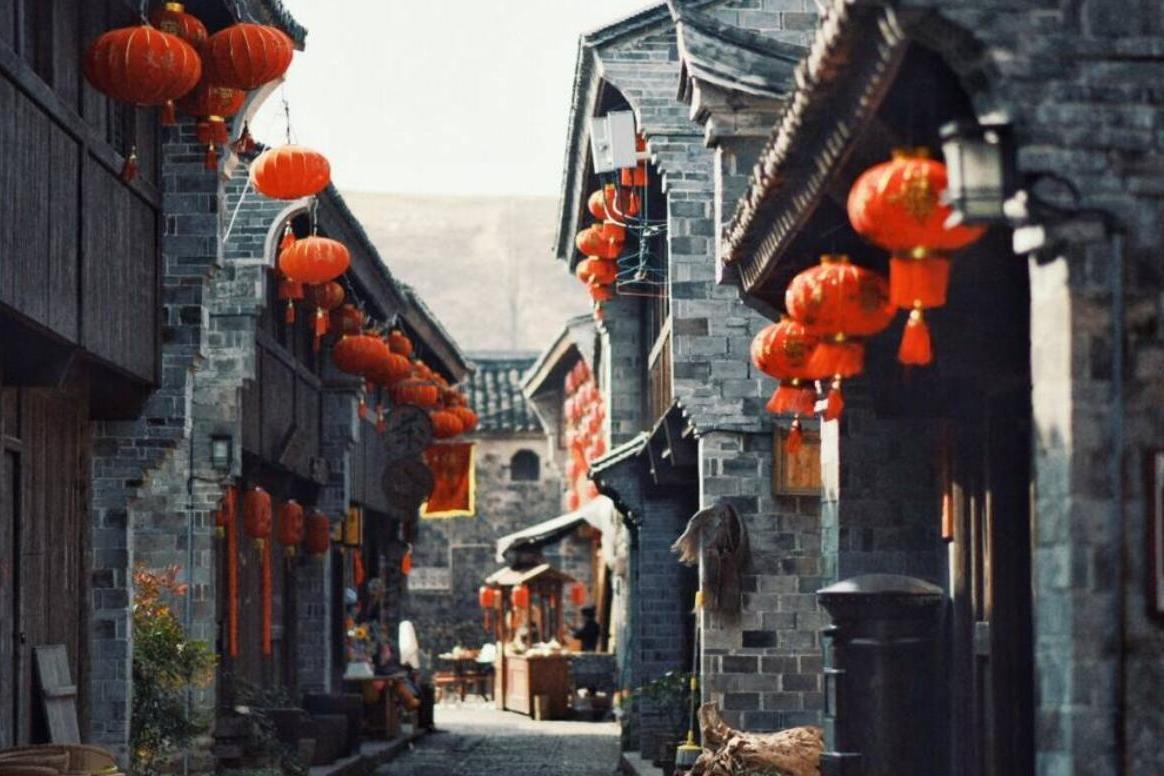 美食 藏在浙江的“宝藏”古镇，美食让人流连忘返，游客：不虚此行