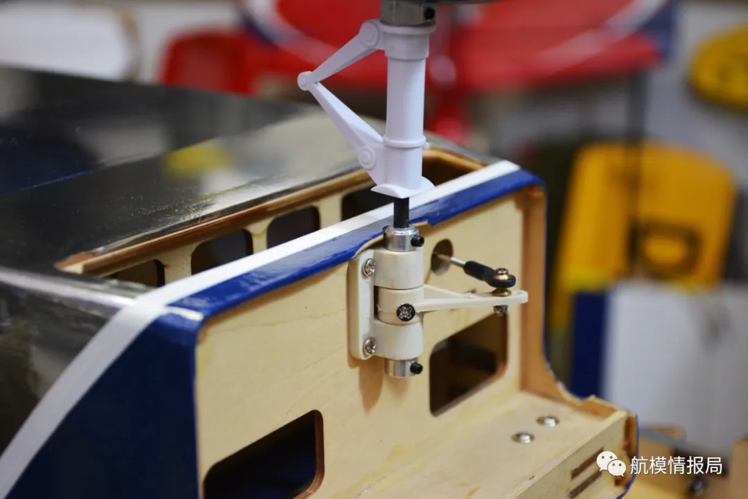 动力学 航模测评   酷似宇宙飞船，福莱特出品的蟋蟀双发像真机开箱和飞行
