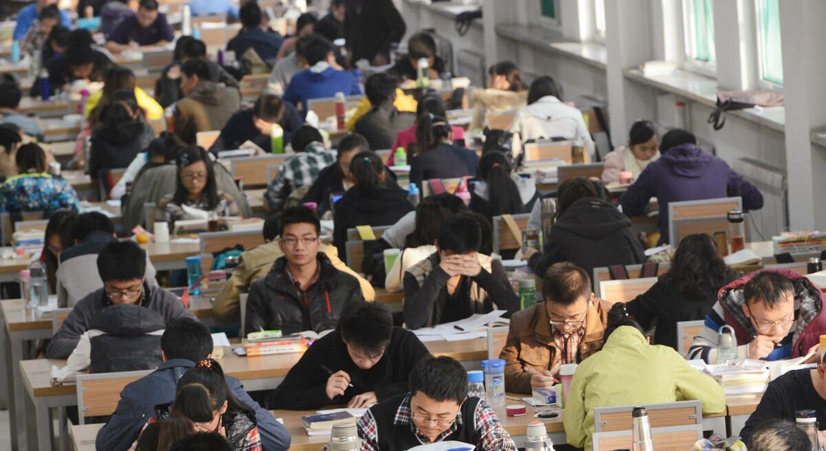 糯豆包妈妈|高考新鲜事不断:多所985大学“遇冷”,C9大学沦为“征集志愿”