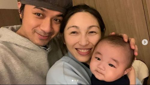 古巨基|以保姆身份照顾古巨基22年，52岁时为他产下一子，陈韵晴究竟图啥