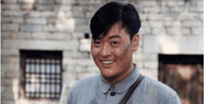 张桐|因拍戏双目失明，抑郁自杀两次失败，今女装亮相成视帝！