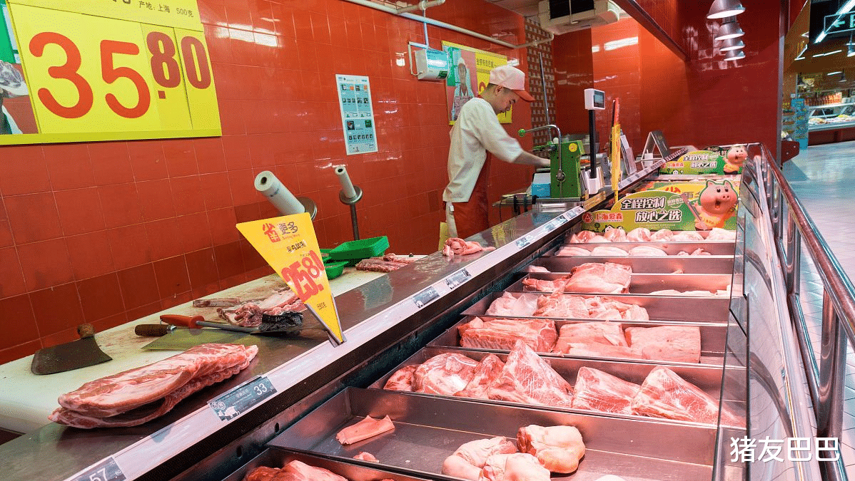 市值 猪肉降回“廉价时代”，猪价跳水大跌，2个好消息，肉价还得降？