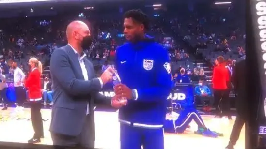 重磅!NBA第1笔交易!再见9400万射手!他终于要去换西蒙斯
