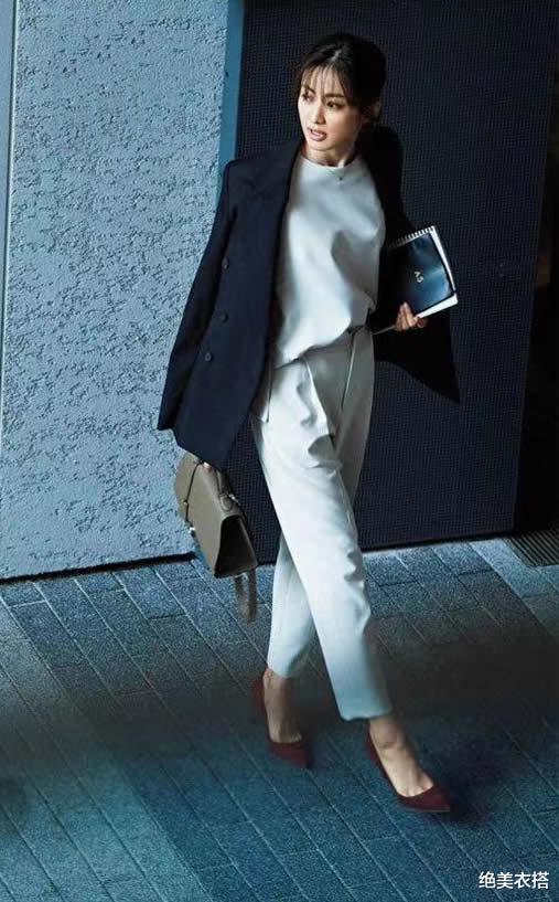 绝美衣搭 冬天的办公室,凭什么美得高级?3个技巧、15套搭配,手把手教你