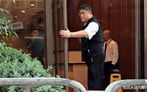 保安|香港知名男星转行做保安,月薪1万5:比面子更重要的,是生存