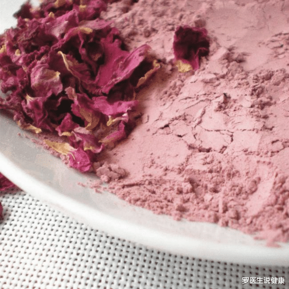 罗医生说健康|47岁大姐确诊乳腺癌，不幸离世，医生：天天吃这些，神仙也得病