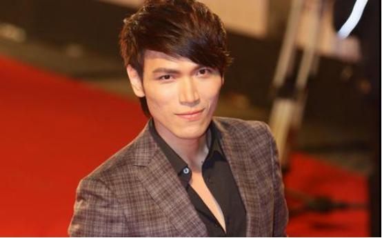 袁姗姗|他开演唱会直接迟到2个小时，忘词还耍大牌，如今彻底凉凉了！