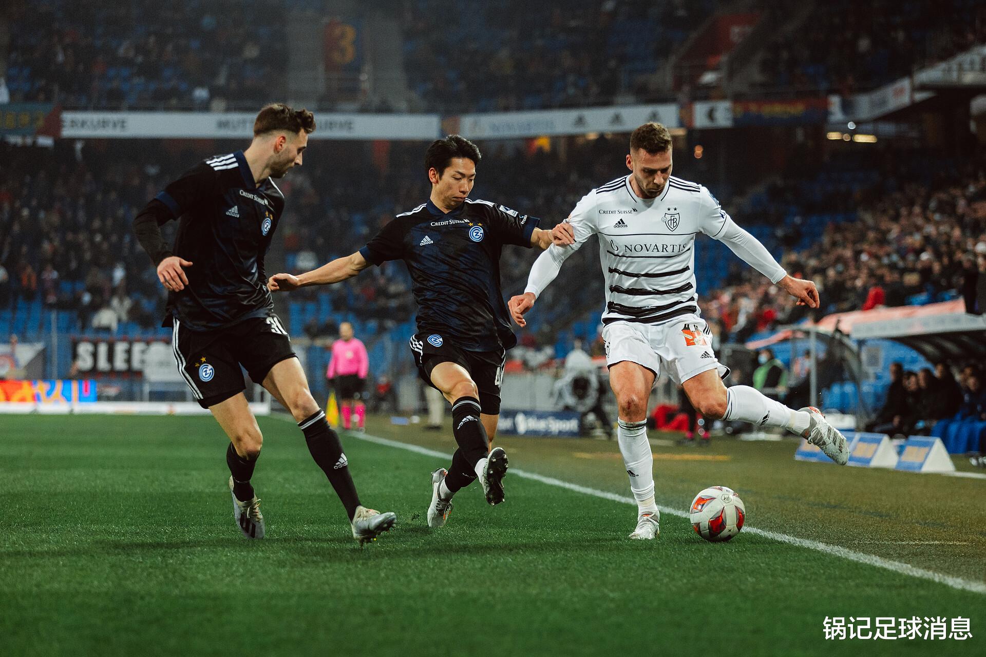 薩拉赫|隊(duì)內(nèi)13名00后，多數(shù)是五大聯(lián)賽租借而來(lái)，瑞士豪門(mén)成了小妖練級(jí)地