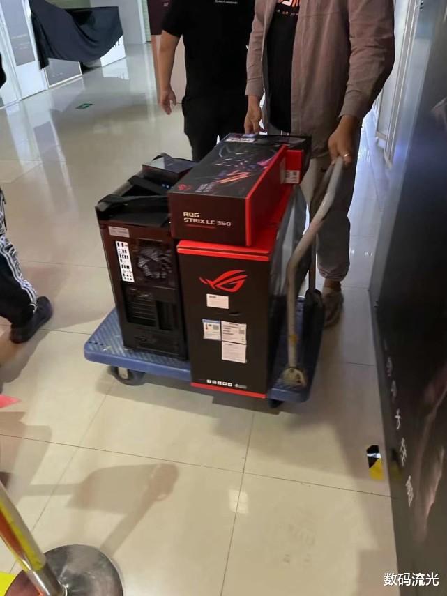 组装电脑|卖一台电脑让我的老泪纵横，这样的客户打灯笼都难找，太感动了！