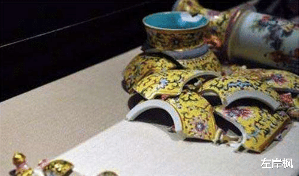 阿诺德·施瓦辛格|2012年王刚砸古董导致节目停播，被持宝人告上法庭，官司持续3年