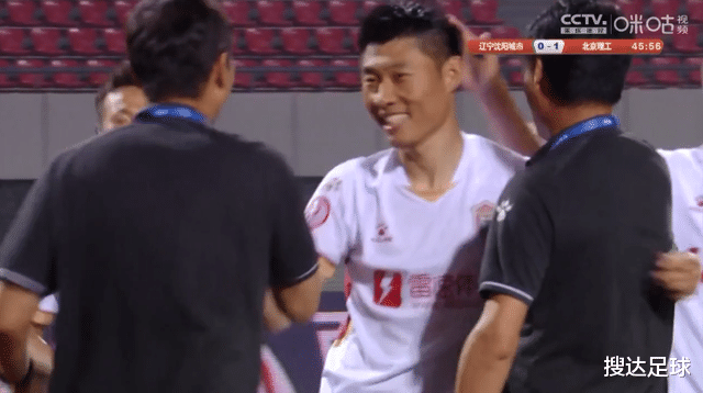 中甲|从0-1到3-1！中甲全华班踢疯了：86秒轰2球+9分钟打爆垫底队