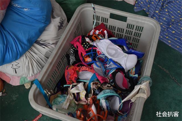 社会扒客 隐藏在回收箱后的“暴利”！无人问津的旧衣物，有人凭此年赚百万