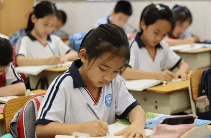 大树说教育|教育部传来消息，新规定下将划片区就近上学，学区房或将成为历史