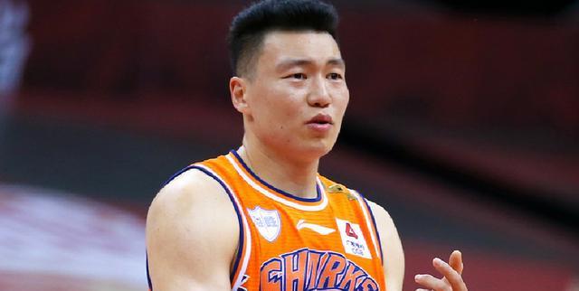 李根|就在李根离队之后！三年大计划彻底泡汤！CBA垃圾合同随之诞生