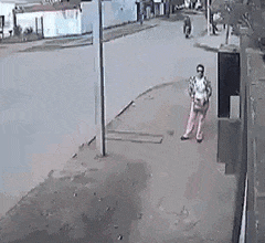 广东省|“地铁上看见心仪的女生，但她的职业很特殊！”你敢上去搭讪吗？