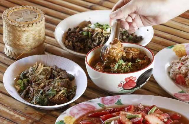 無名可取 “中国辣王”吃辣出名，不听医生劝阻每天要吃5斤辣椒，结果怎样