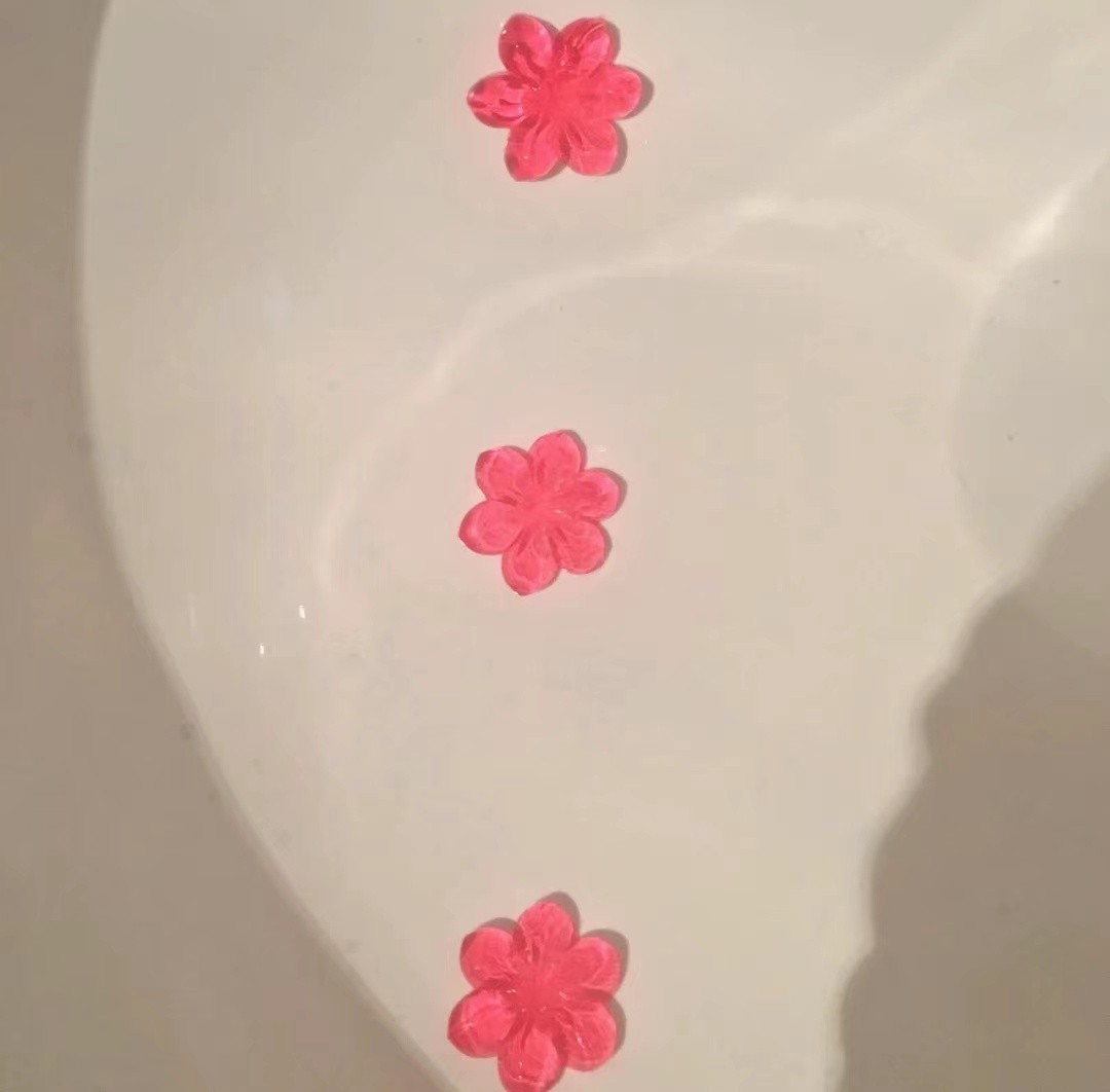 马桶上都是黄色污垢怎么办？跟家政阿姨学3招，马桶干净没异味