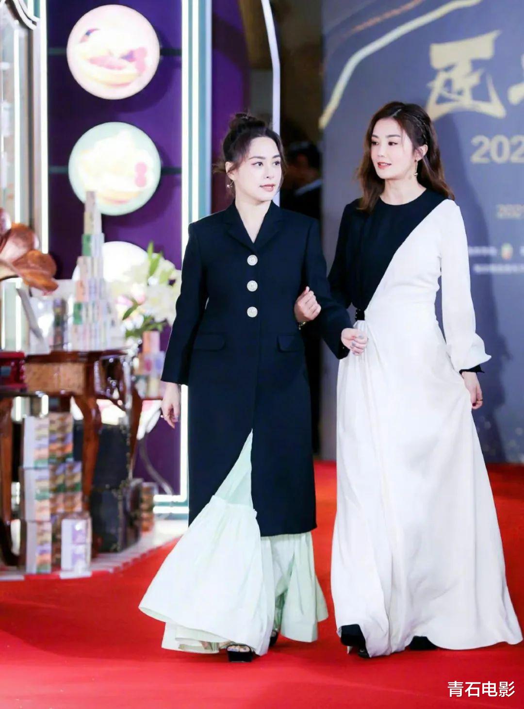 穿衣搭配|红毯看点多！李纯惊艳全场，陈数大秀美背，李若彤不像55岁的人