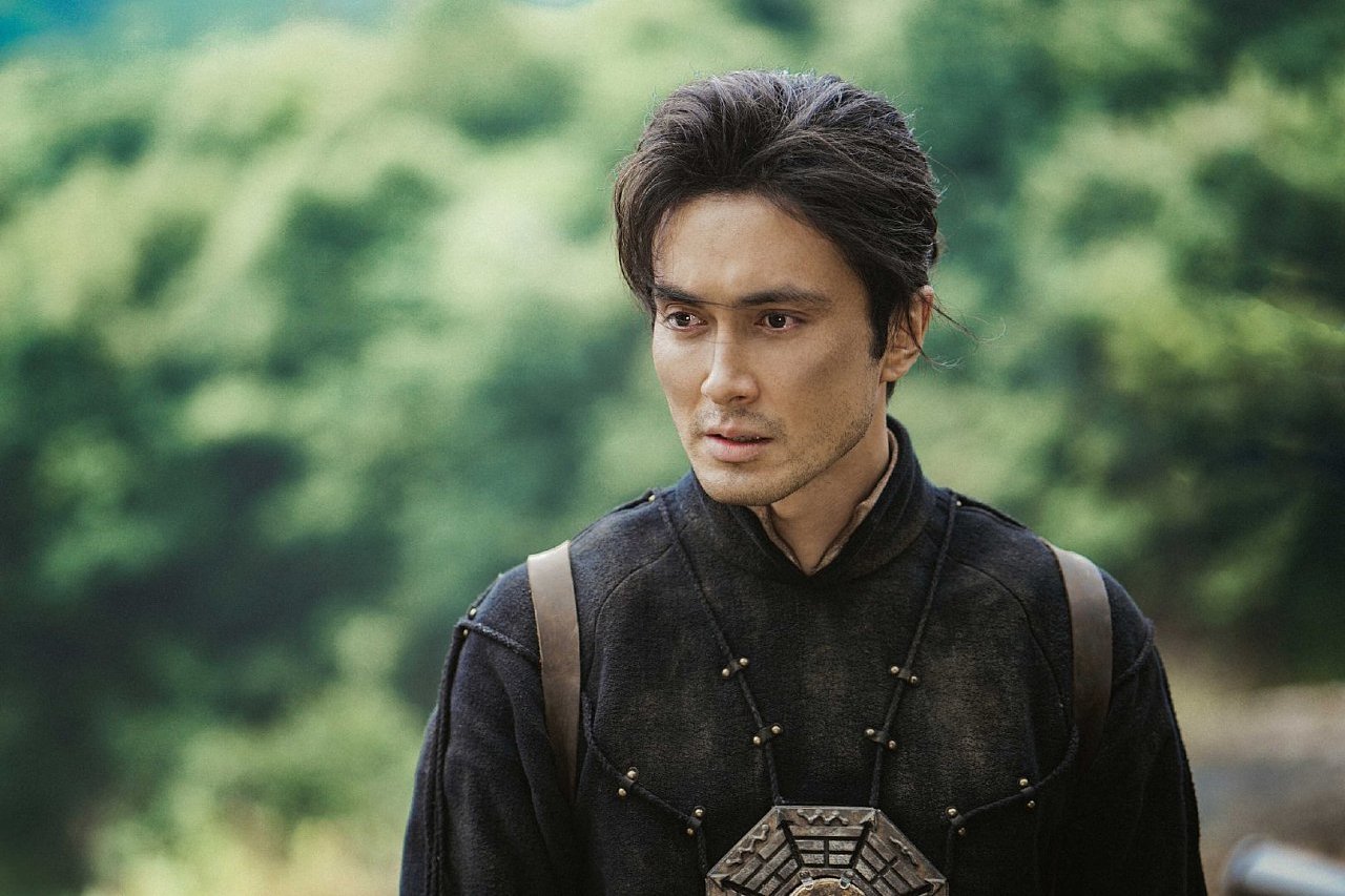 杨幂|《司藤》爆红，杨幂偷着乐，嘉行四子再火一人，仅剩的他何去何从