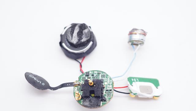 雷军|内置微源LP6261同步升压转换器，Redmi Buds 3青春版拆解报告